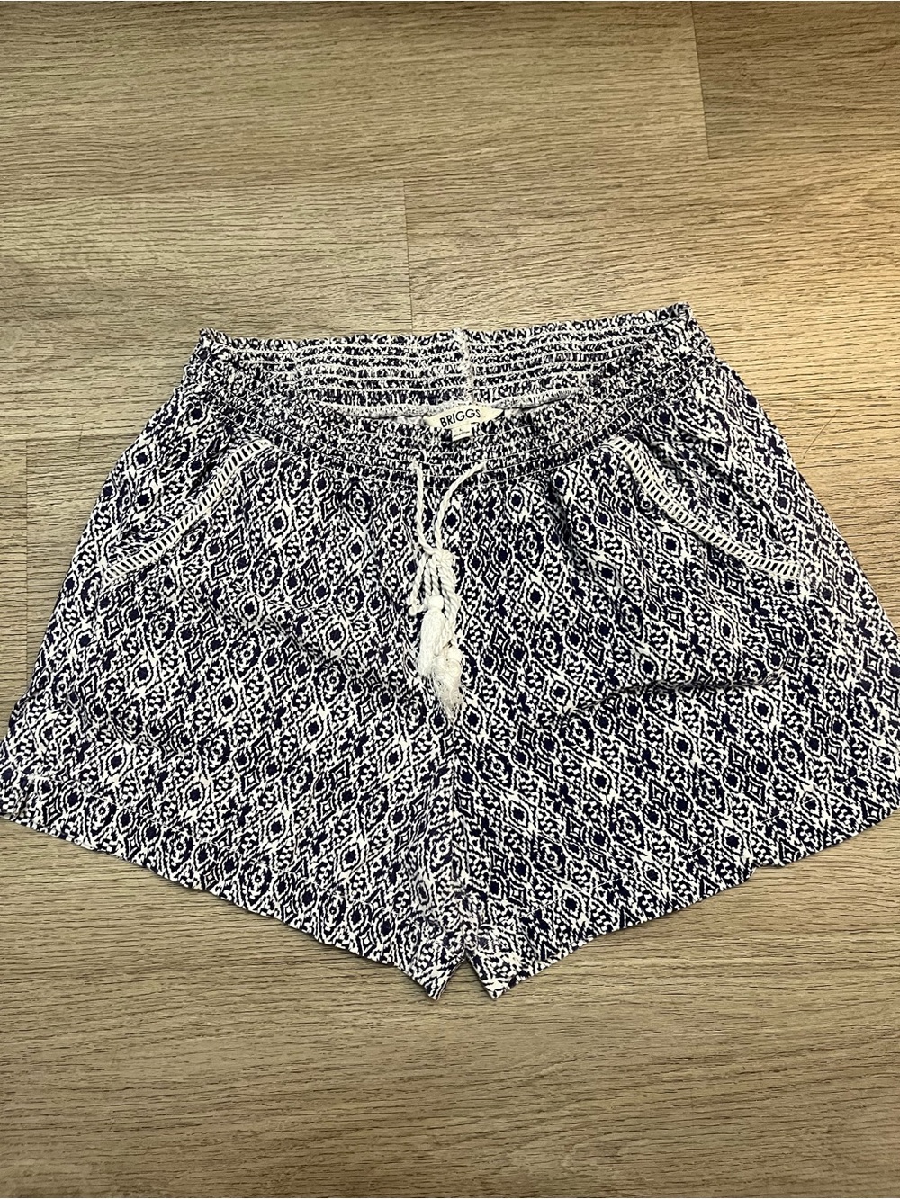 Briggs Summer Navy & White Geometric Pull‑Tie Shorts Large